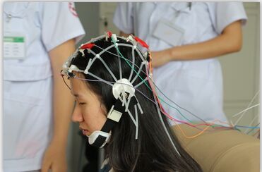 花季少女患癫痫 在军盛得到好转